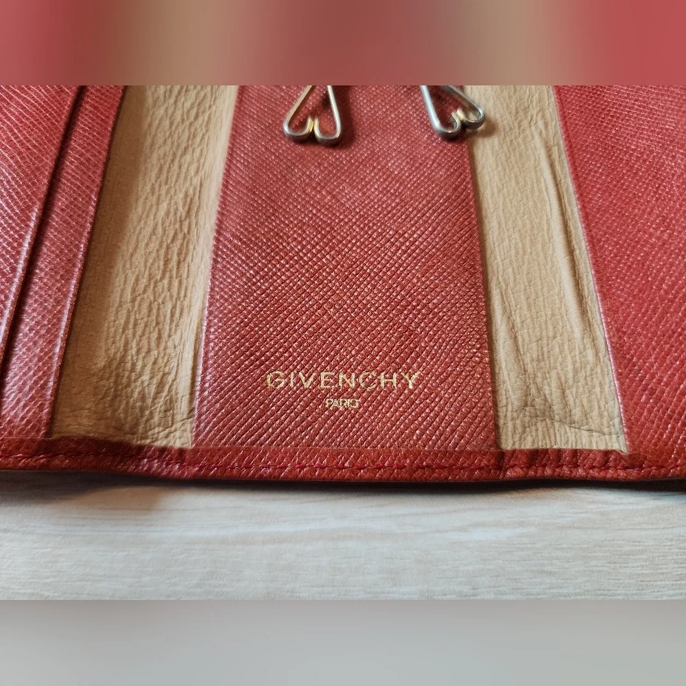 Preowned Givenchy‎ wallet key holder